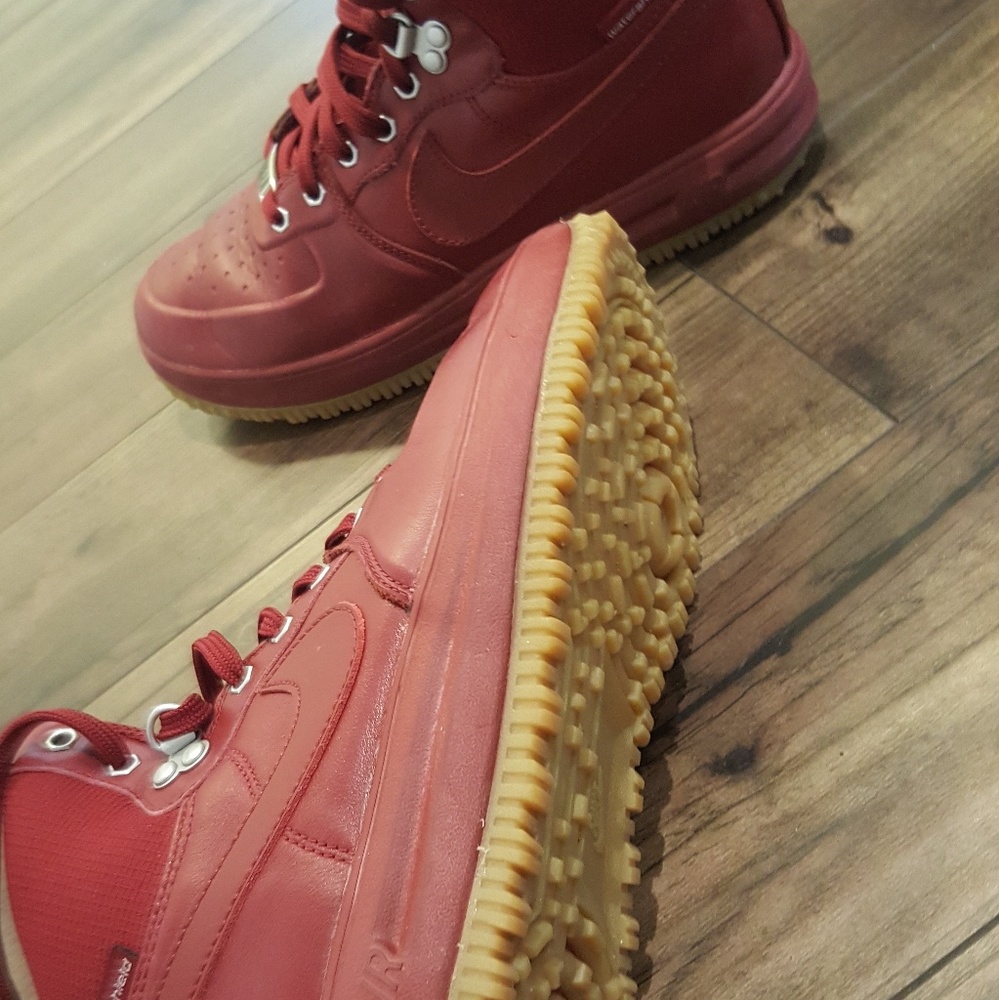 Nike Burgundy Sneakers